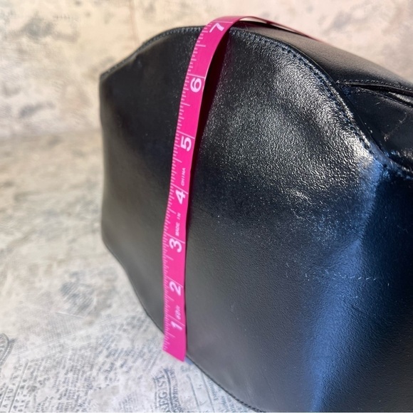 di Gregorio black leather  bucket bag - Picture 14 of 15